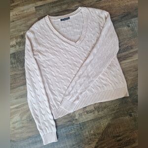Brandy Melville Cropped Cable Knit Sweater size Small